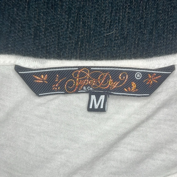 Superdry T Shirt - Picture 4 of 5
